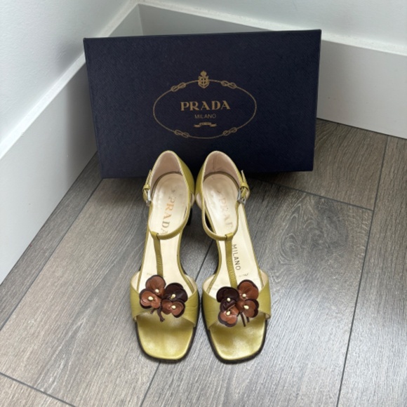 Prada Vintage Leather T-Strap Heels - Picture 3 of 10